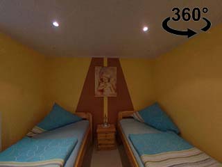 360 Grad Ansicht von Hotelzimmer Gästezimmer der Pension Jena als 3D Panorama